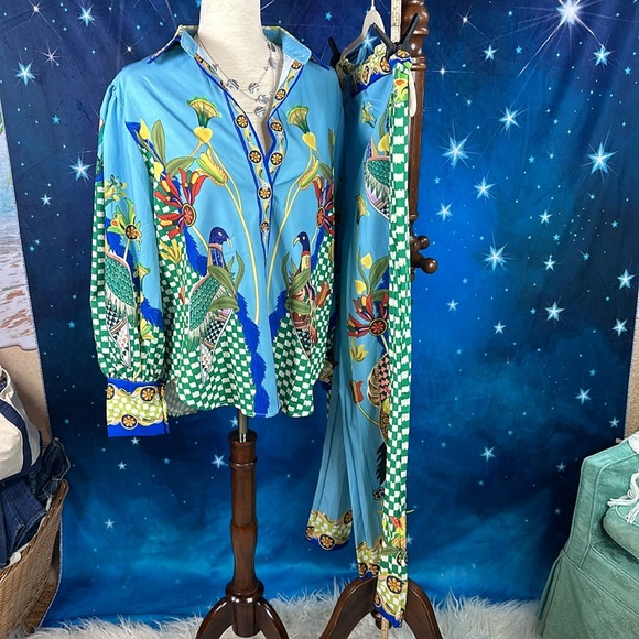 Summer luncheon set or PJ set. Bold pattern peasant sleeve blouse w/pant - Picture 10 of 10